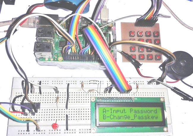 Raspberry Pi Digital Code Lock on Breadboard