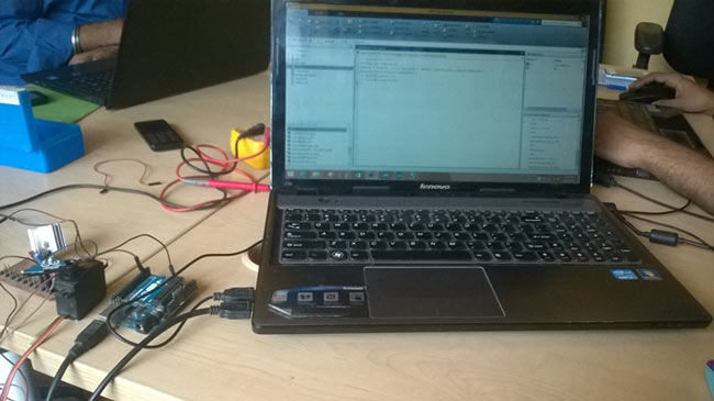 Servo Motor Control using Arduino with MATLAB