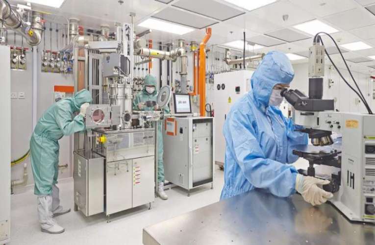 Semiconductor-Manufacturing