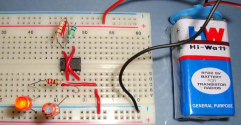 555 Timer Astable Multivibrator Circuit