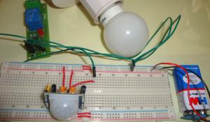 Automatic Room Lights using PIR Sensor and Relay